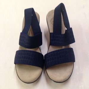 Charleston Shoe Co. Palmetto Navy Croc Sandal